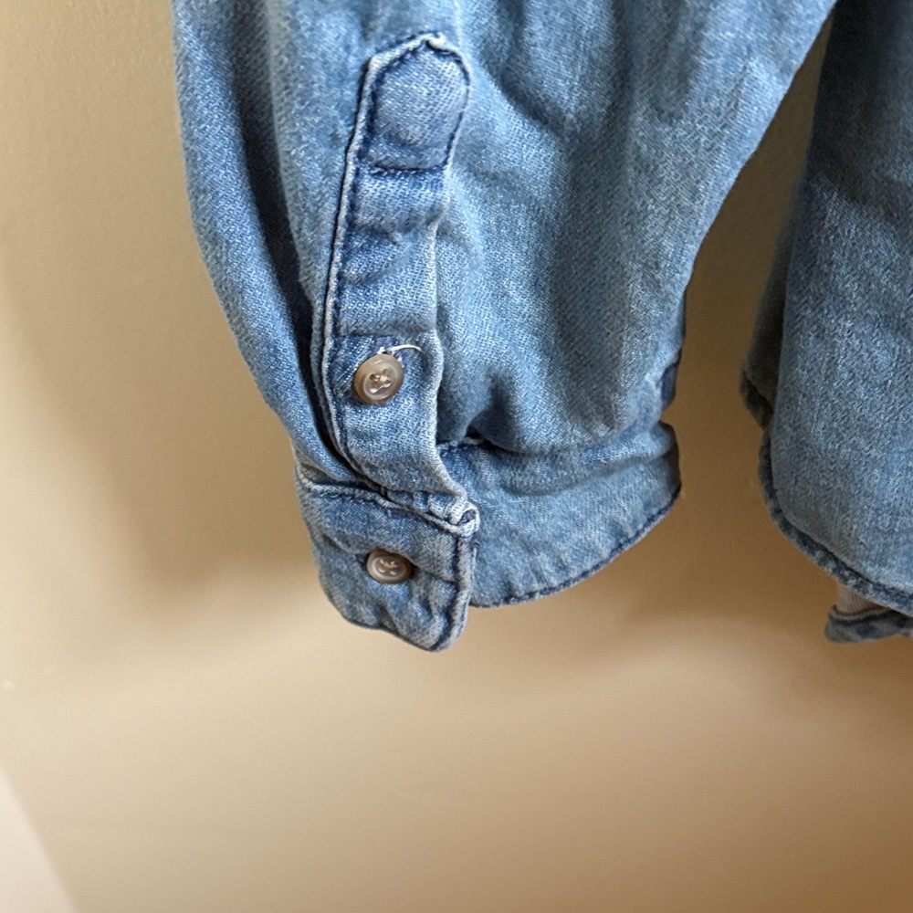 Universal Thread Light Blue Casual (tan) Button Down Shirt with pocket - Picture 4 of 8